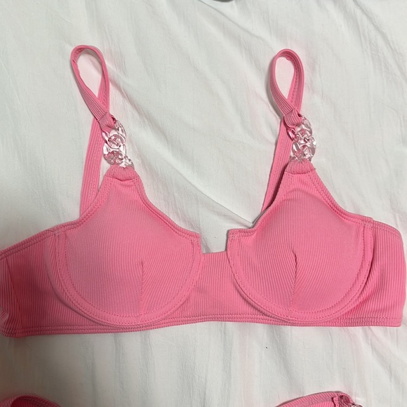 3/$15 NWOT pink high cut bikini medium - Picture 2 of 3